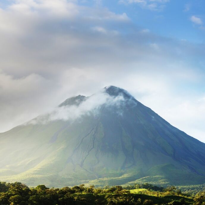 Arenal Canva